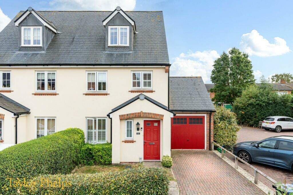 4 bedroom semidetached house for rent in Brocket Meadows, Ware