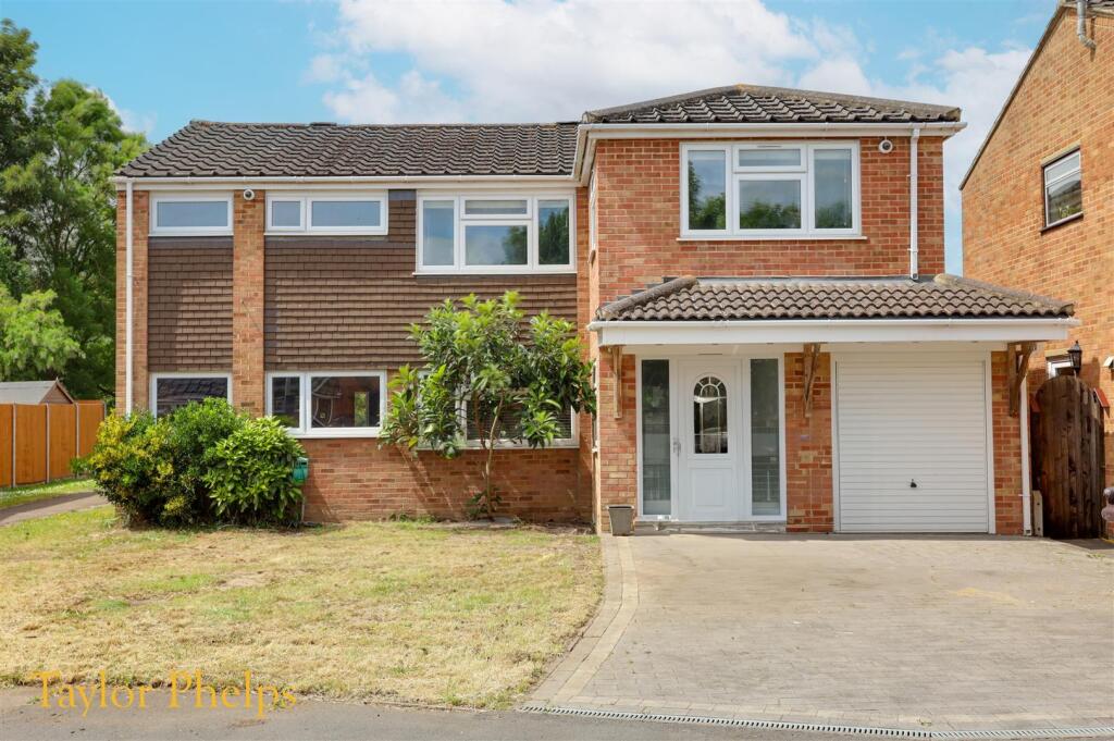 Main image of property: Lyttons Way, Hoddesdon
