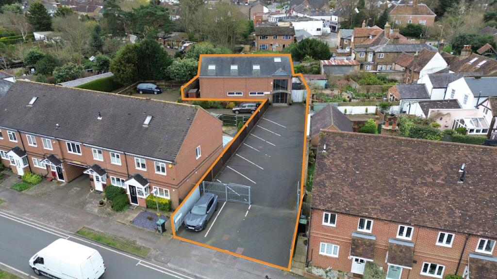 Office to lease in Fives Court, 83 The Crescent, Abbots Langley, WD5