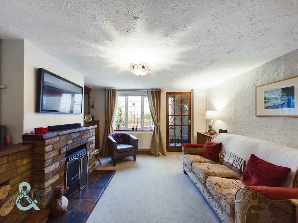 4 bedroom cottage for sale in Ditchingham Dam, Ditchingham, Bungay, NR35