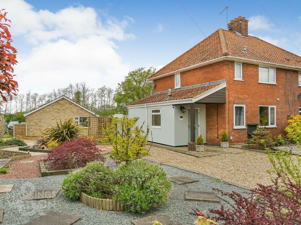 3 bedroom semidetached house for sale in The Boundaries, Geldeston