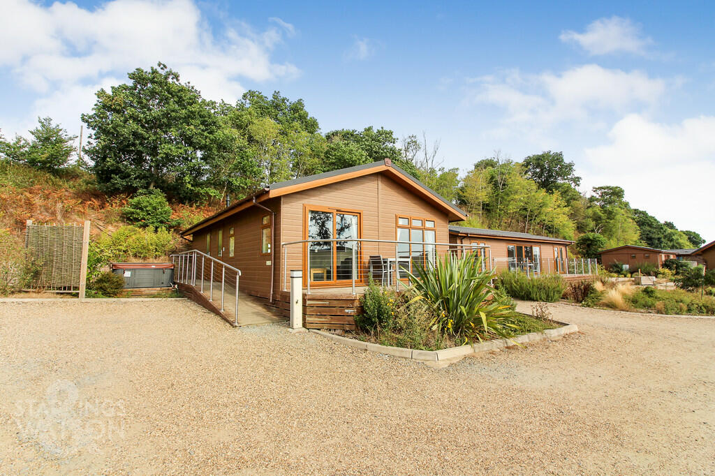 1 bedroom chalet for sale in Earsham, Staithe Road, Burgh St. Peter