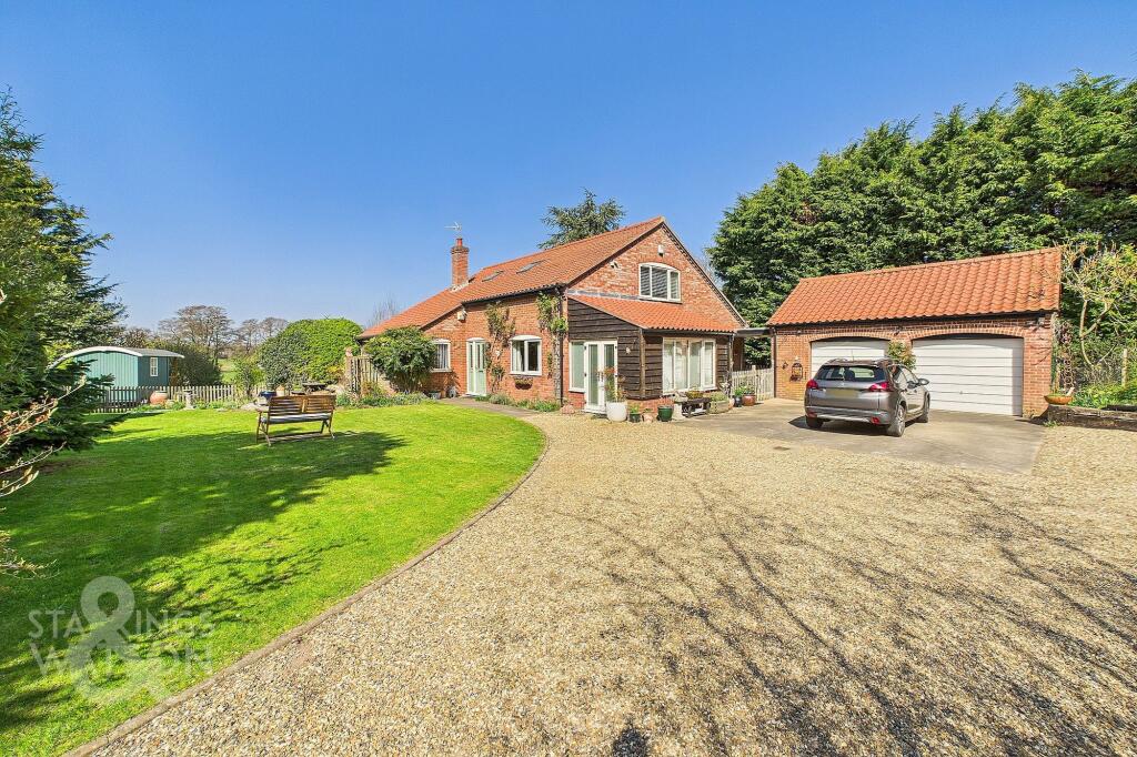 Main image of property: Beccles Road, Bungay