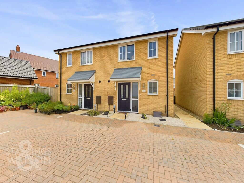 2 bedroom semidetached house for sale in Phoenix Way, Hampden View