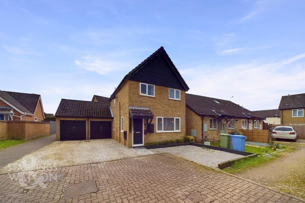 3 bedroom detached house