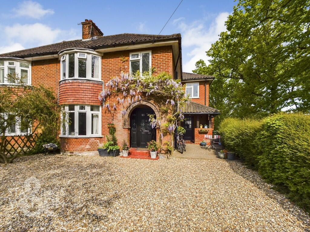 3 bedroom semidetached house for sale in Pigot Lane, Framingham Earl