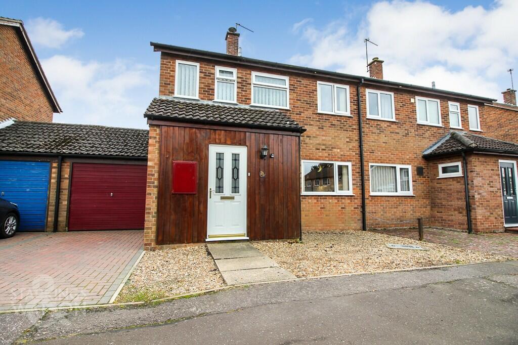 3 bedroom semidetached house for sale in Millside, Hales, Norwich, NR14