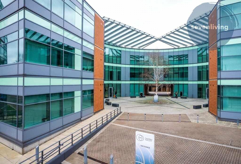 Studio apartment for rent in No1 Thames Valley, Wokingham Road