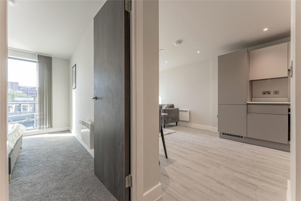 Additional property image - St Martins Place, 169 Broad Street, Birmingham, West Midlands, B15