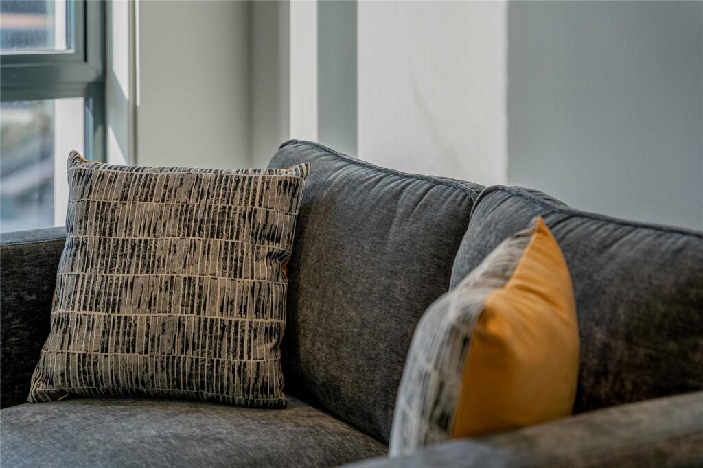 Additional property image - St Martins Place, 169 Broad Street, Birmingham, West Midlands, B15