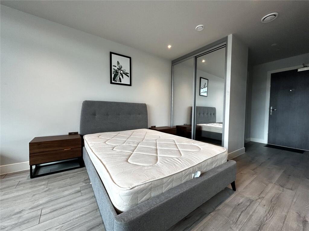 Main image of property: No1 Thames Valley, Wokingham Road, Bracknell, Berkshire, RG42