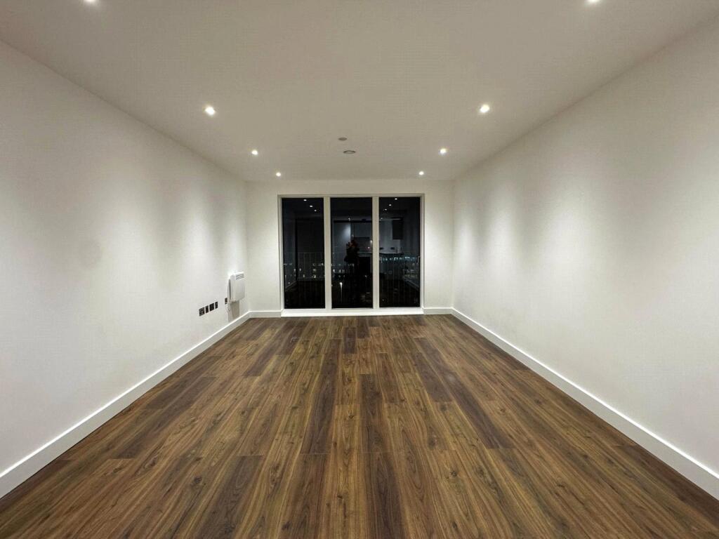 Main image of property: The Grand Exchange, Market Street, Bracknell, RG12