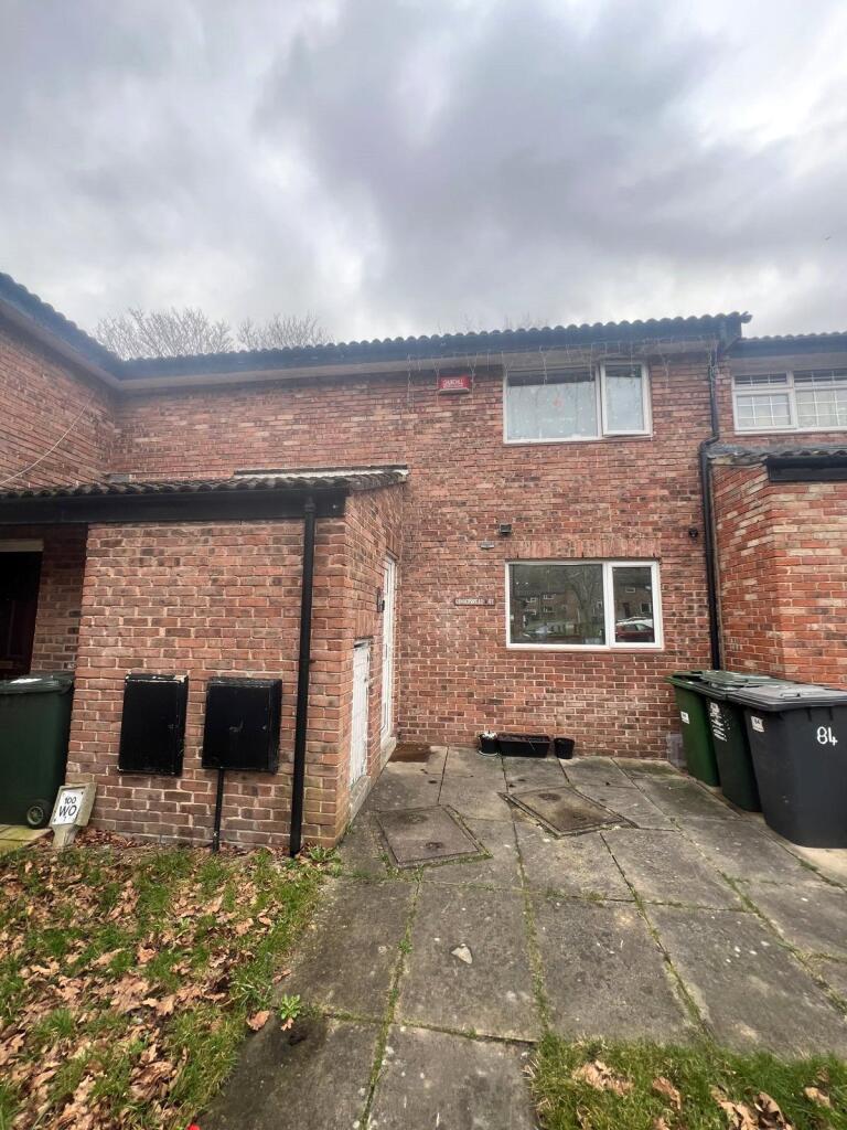 Main image of property: Silk Mill Approach, Leeds, West Yorkshire, LS16