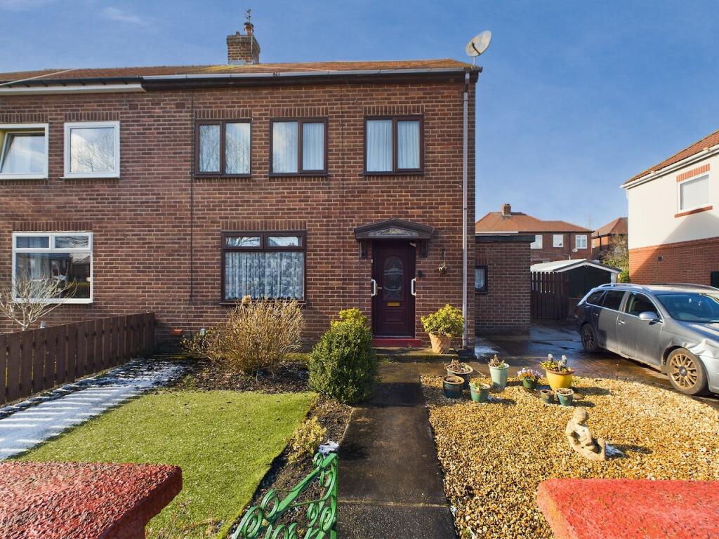 3 bedroom semidetached house for sale in Lambley Crescent, Hebburn, NE31