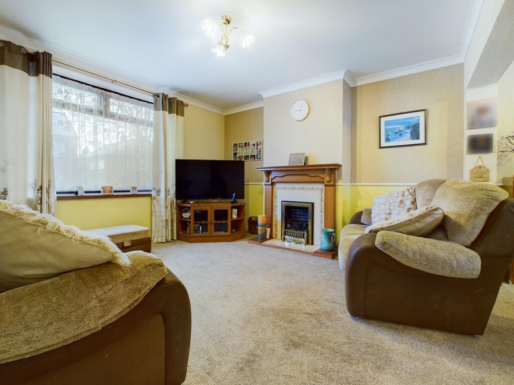 3 bedroom semidetached house for sale in Lambley Crescent, Hebburn, NE31