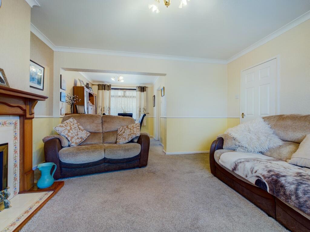 3 bedroom semidetached house for sale in Lambley Crescent, Hebburn, NE31