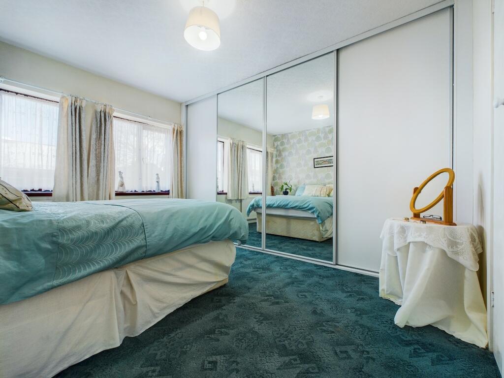 3 bedroom semidetached house for sale in Lambley Crescent, Hebburn, NE31