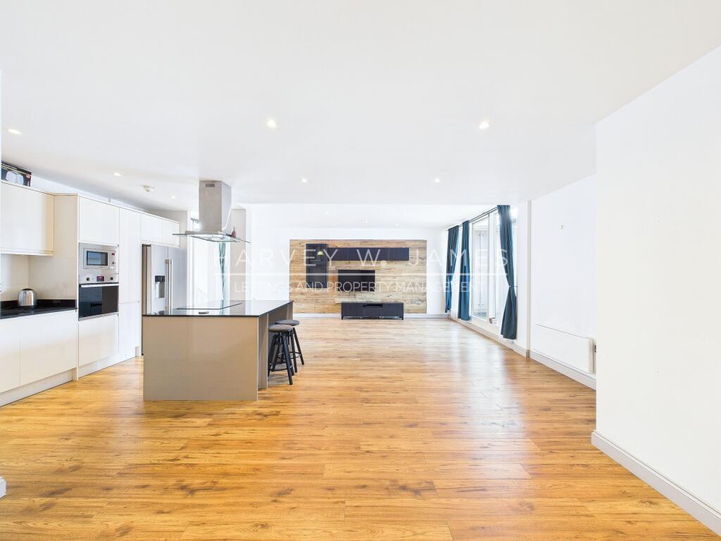 Main image of property: Blackwall Way, Corona Building, E14