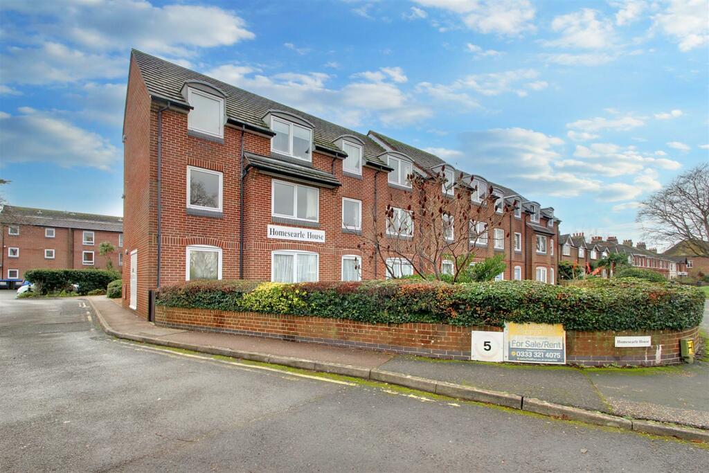 1 bedroom flat for sale in Goring Road, GoringBySea, Worthing, BN12