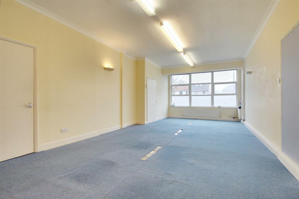 Additional property image - Harbour Way, Shoreham-By-Sea