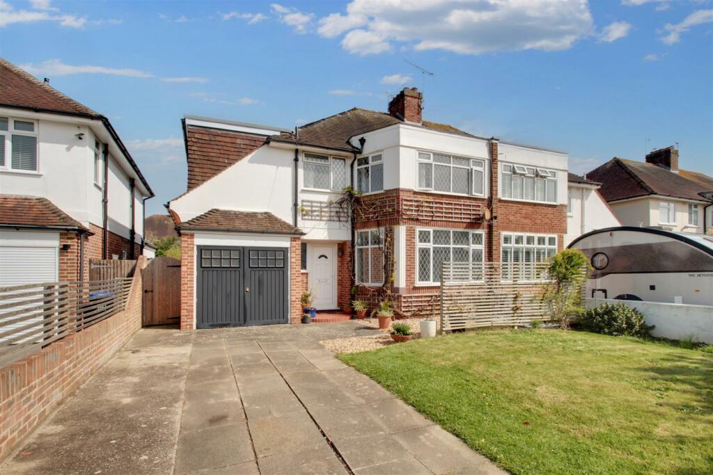5 bedroom semi-detached house for sale in Robson Road, Goring-By-Sea, Worthing, BN12