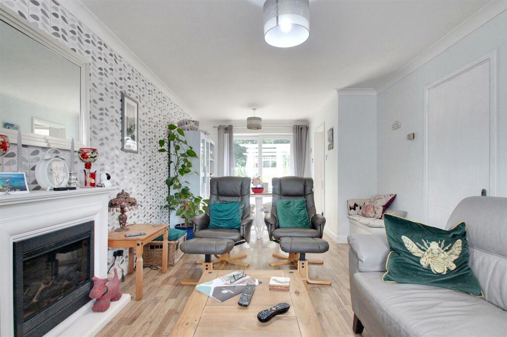 Additional property image - Juniper Close, Worthing