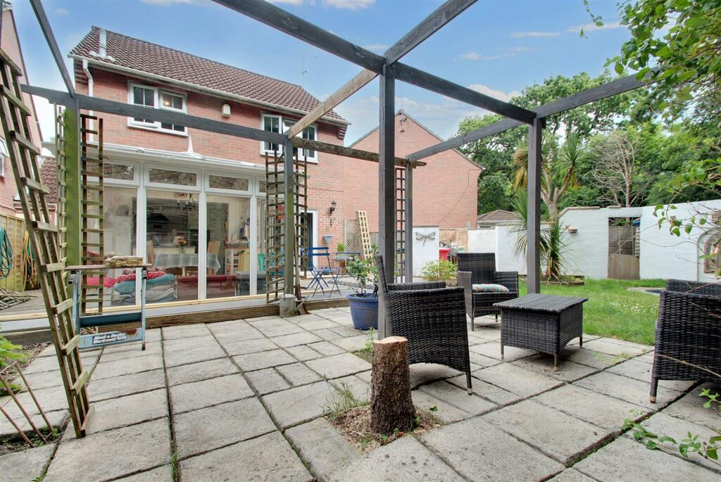 Additional property image - Juniper Close, Worthing
