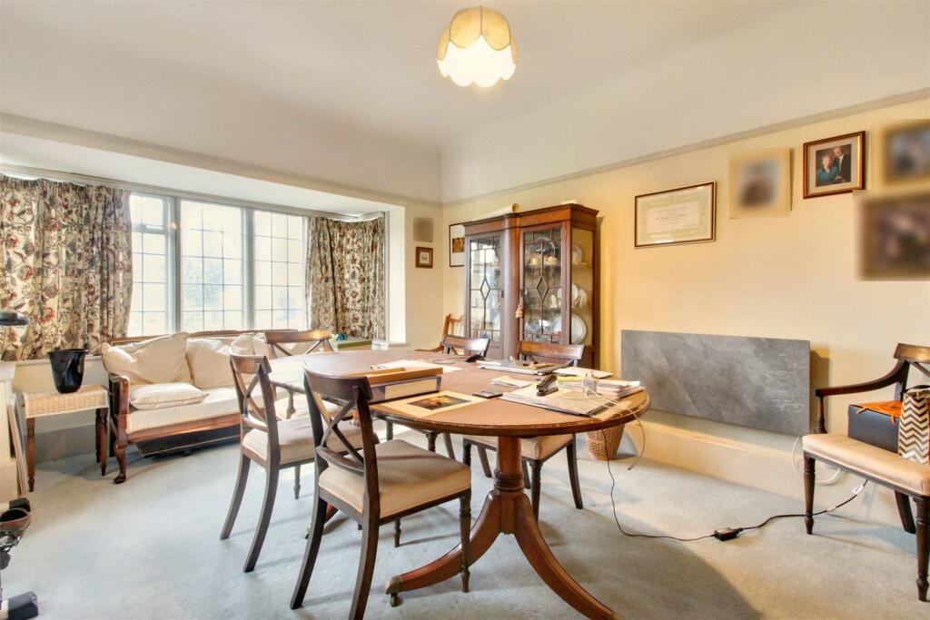 Additional property image - Wallace Avenue, Worthing