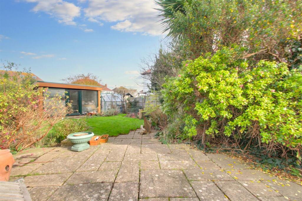 Additional property image - Wallace Avenue, Worthing