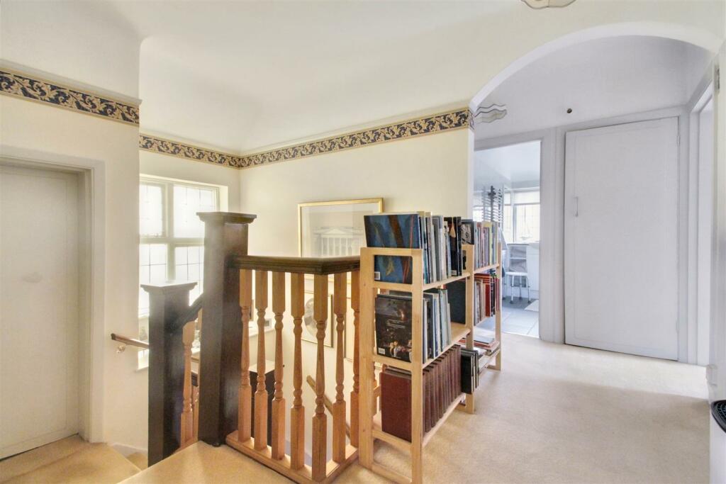 Additional property image - Wallace Avenue, Worthing