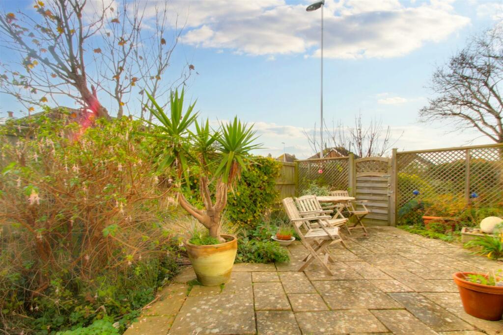 Additional property image - Wallace Avenue, Worthing