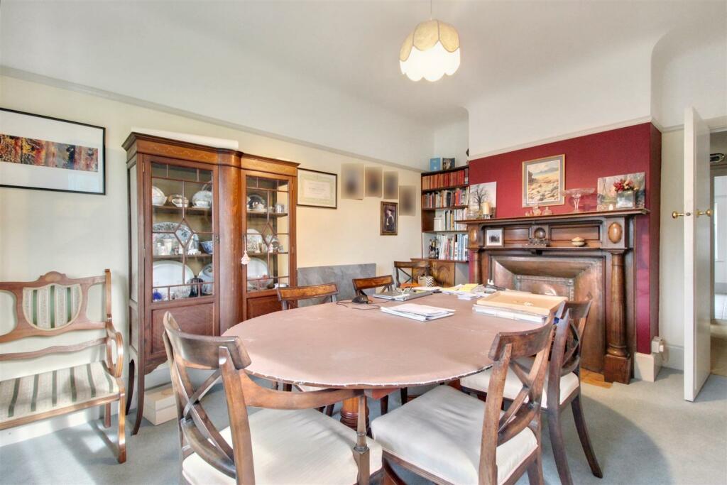 Additional property image - Wallace Avenue, Worthing
