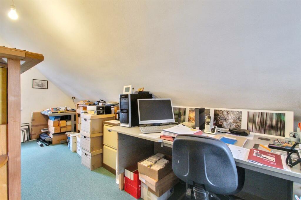 Additional property image - Wallace Avenue, Worthing