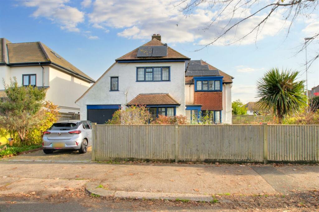 Additional property image - Wallace Avenue, Worthing