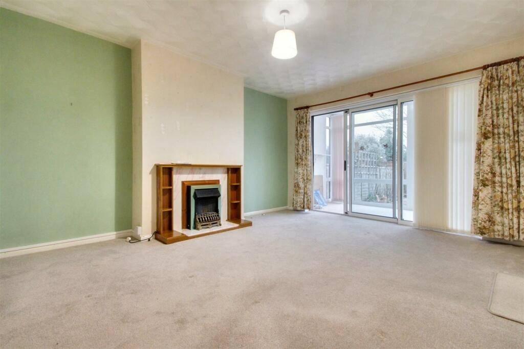 Additional property image - Goring Road, Goring-By-Sea, Worthing