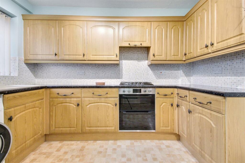 Additional property image - Goring Road, Goring-By-Sea, Worthing