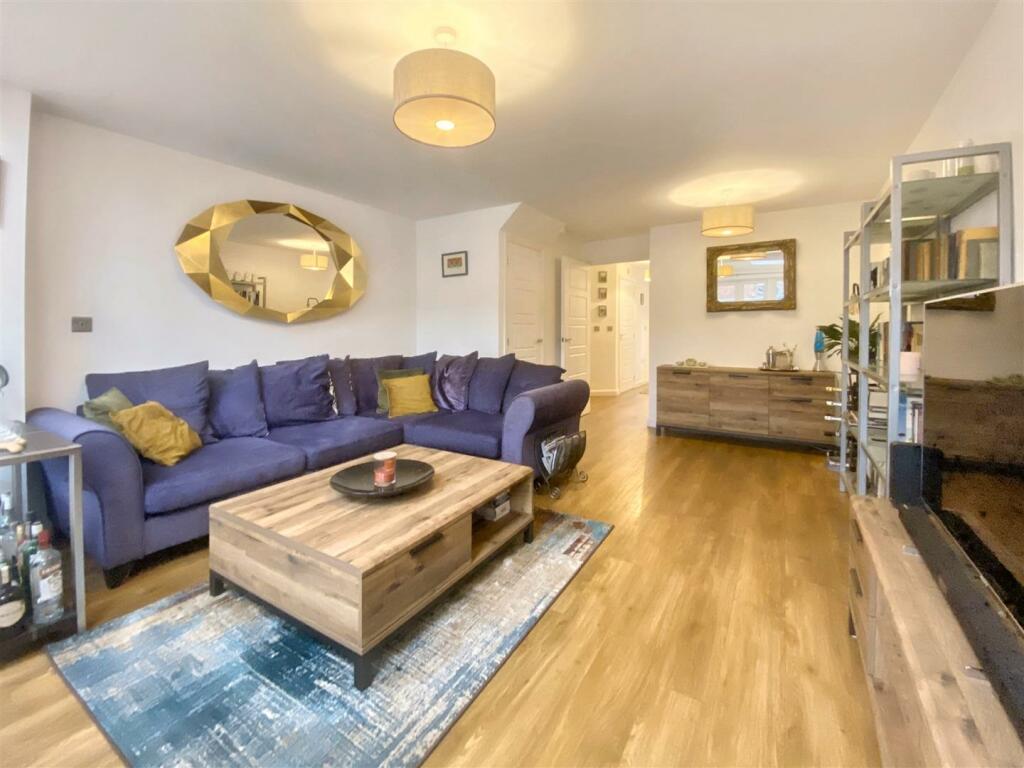 Additional property image - Quicksilver Street, Worthing