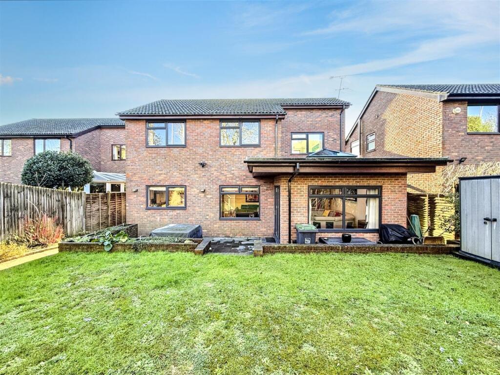 Additional property image - Cheviot Close, Worthing
