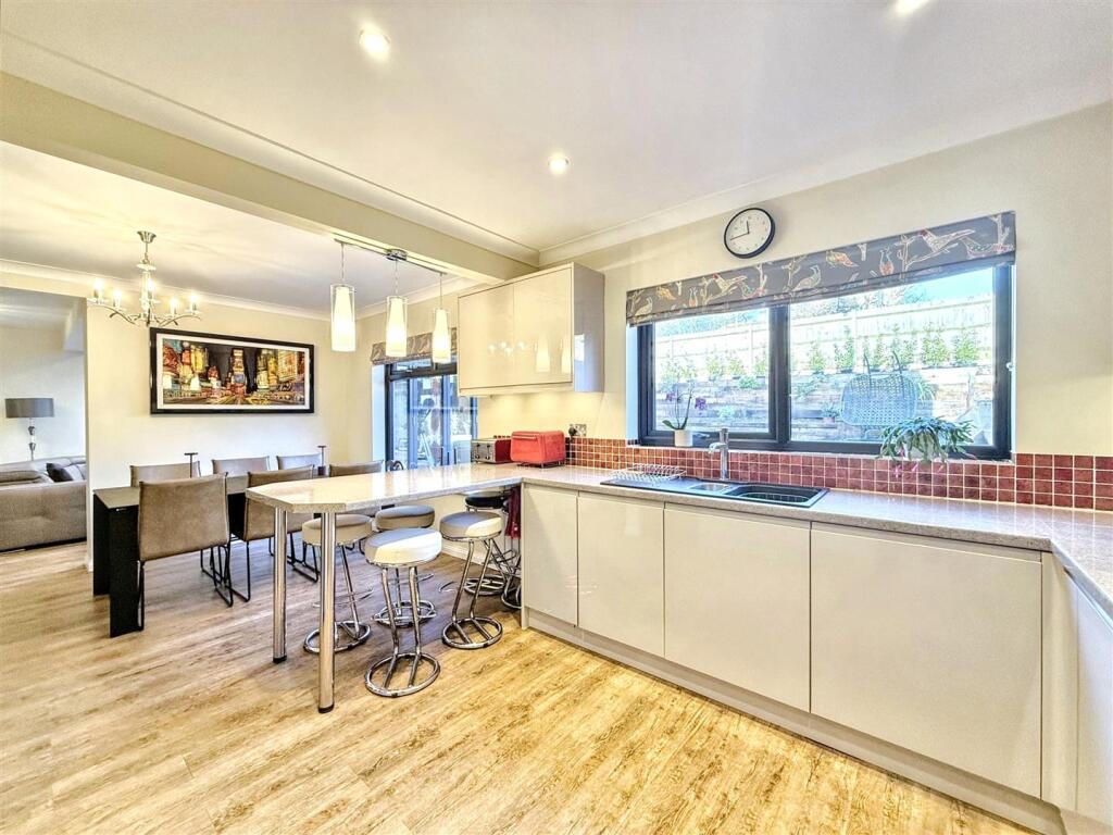 Additional property image - Cheviot Close, Worthing