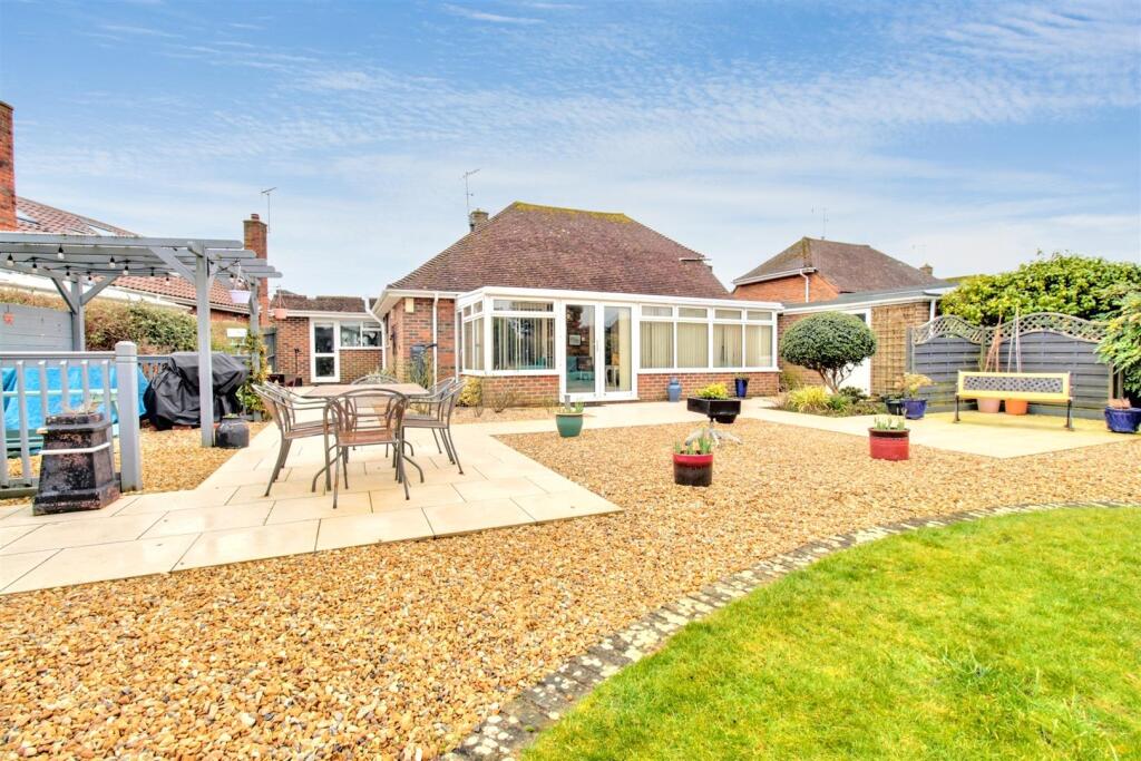 Additional property image - Alinora Crescent, Goring-By-Sea, Worthing