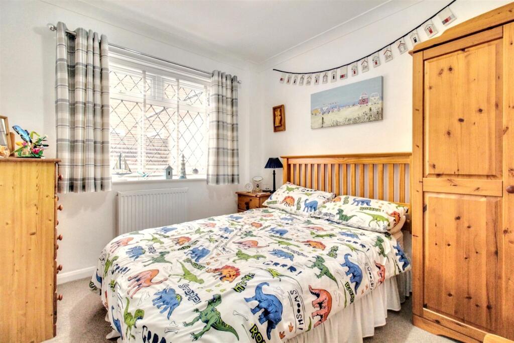 Additional property image - Alinora Crescent, Goring-By-Sea, Worthing