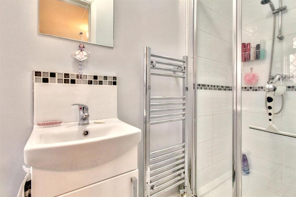 Additional property image - Alinora Crescent, Goring-By-Sea, Worthing