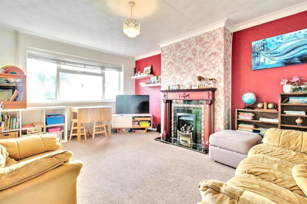 Additional property image - Goring Road, Goring-By-Sea, Worthing