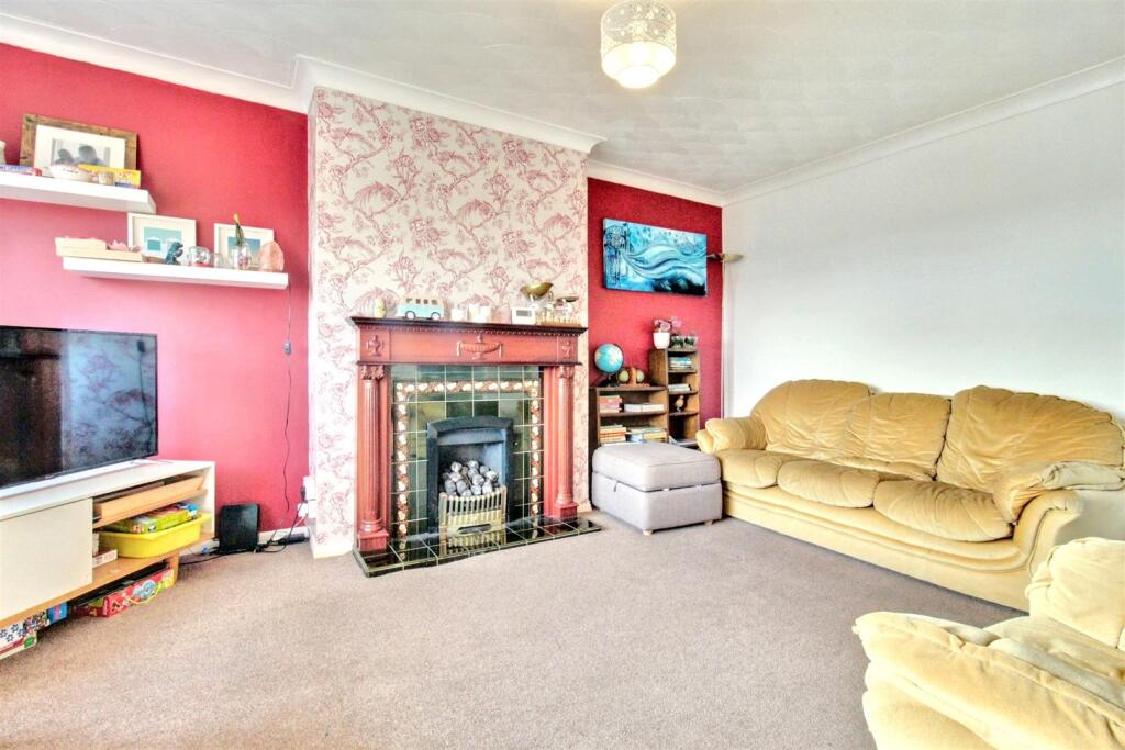 Additional property image - Goring Road, Goring-By-Sea, Worthing