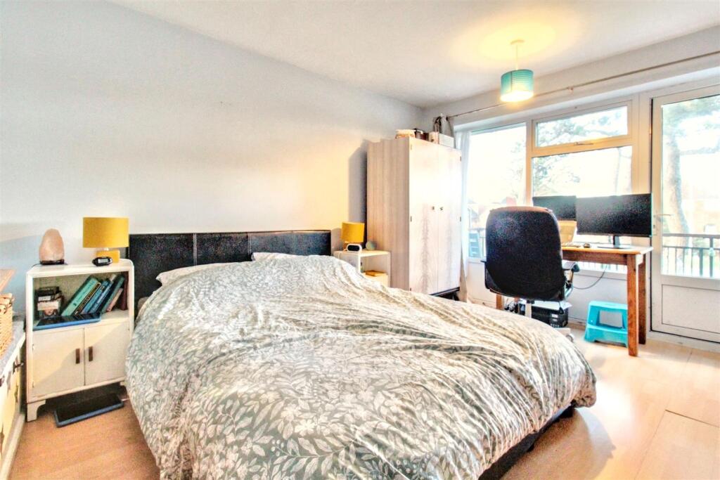 Additional property image - Goring Road, Goring-By-Sea, Worthing