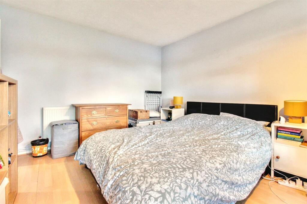 Additional property image - Goring Road, Goring-By-Sea, Worthing
