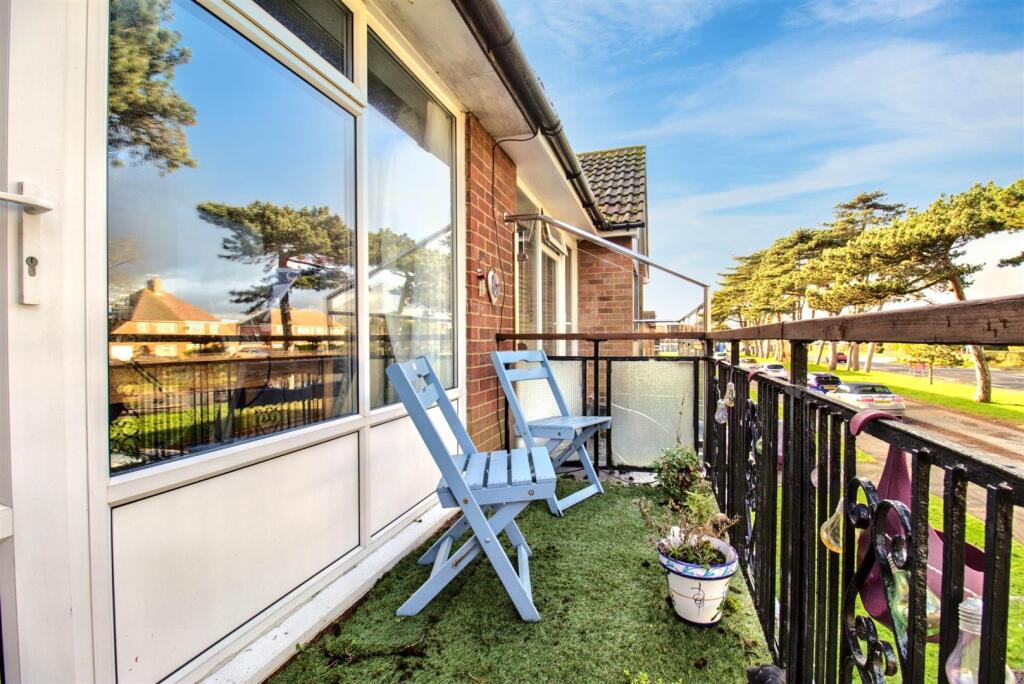 Additional property image - Goring Road, Goring-By-Sea, Worthing