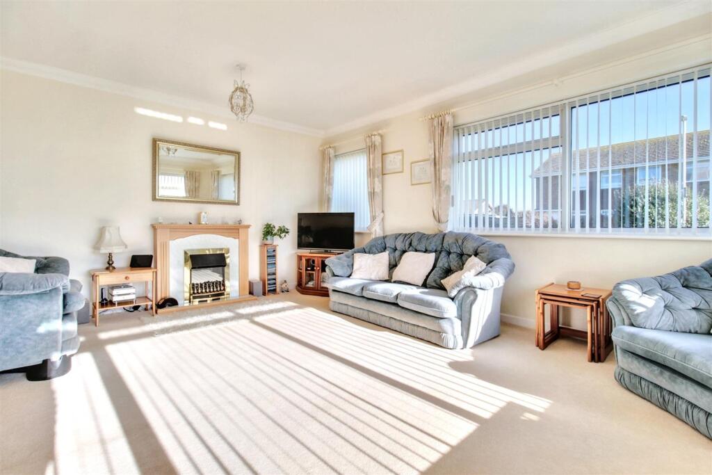 Additional property image - Marine Crescent, Goring-By-Sea