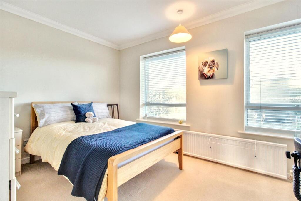 Additional property image - Marine Crescent, Goring-By-Sea