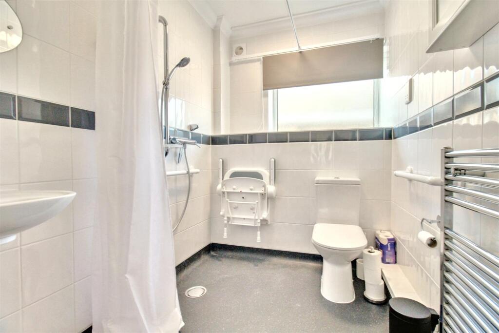 Additional property image - Marine Crescent, Goring-By-Sea